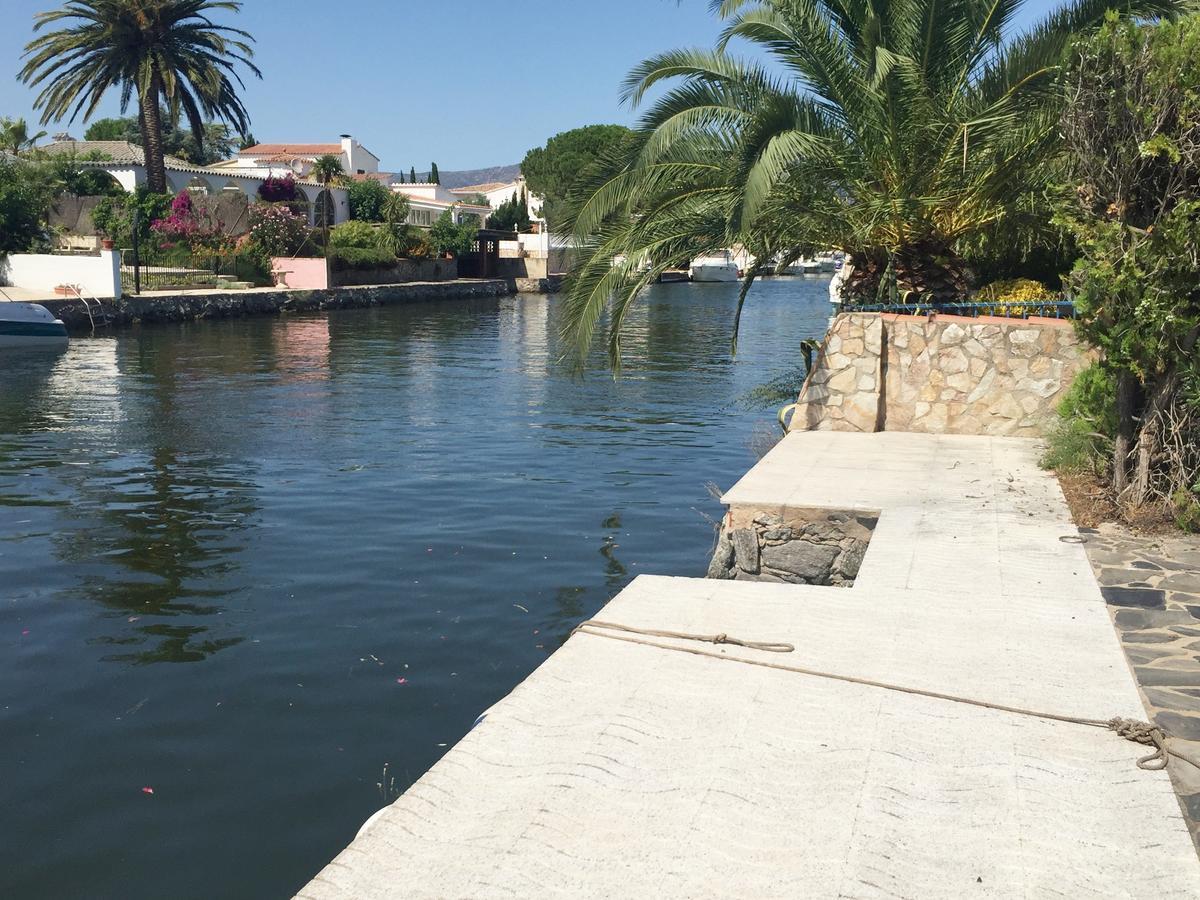 Cap Ras 40 A Βίλα Empuriabrava Εξωτερικό φωτογραφία